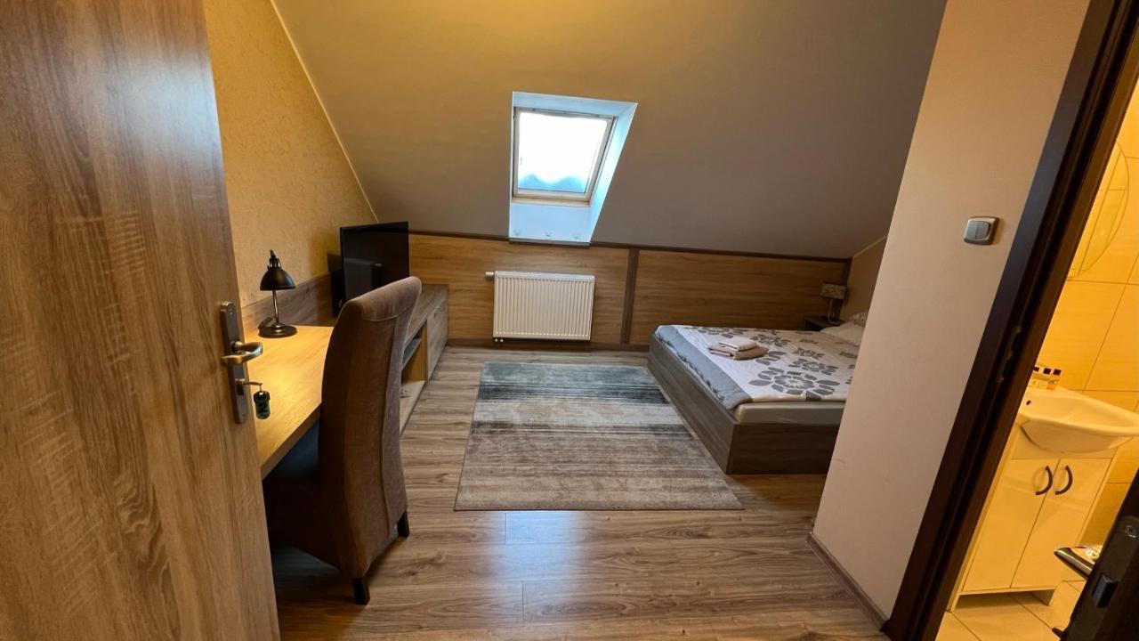 Fitnessfun Bed & Breakfast Krzyz Wielkopolski ภายนอก รูปภาพ