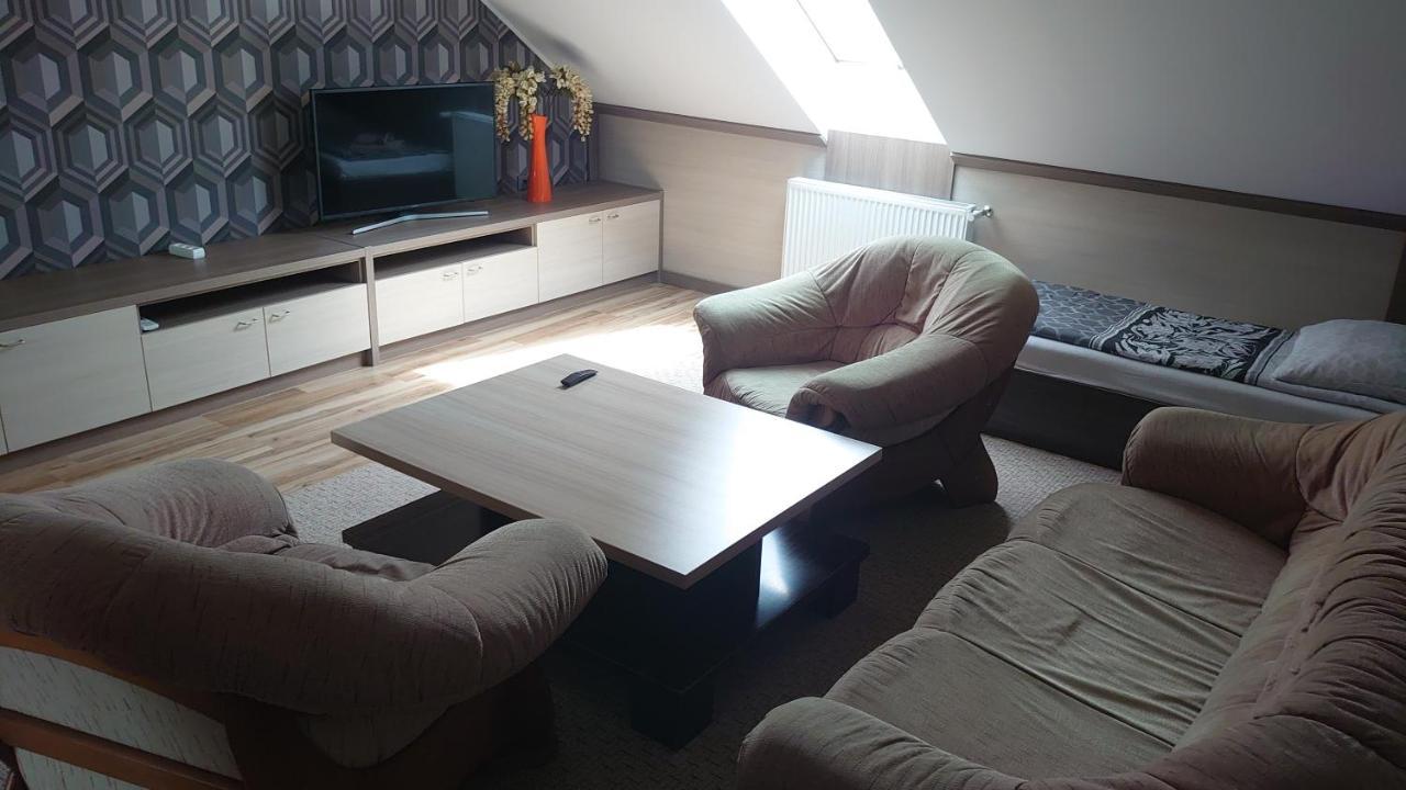 Fitnessfun Bed & Breakfast Krzyz Wielkopolski ภายนอก รูปภาพ